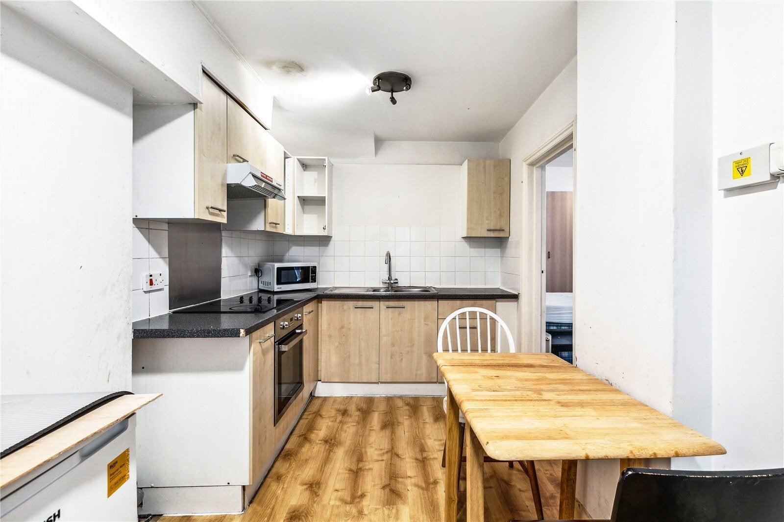 Flat Warwick Road in Greater London