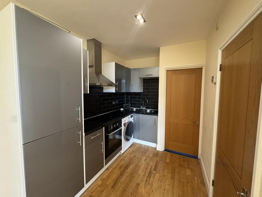Flat Lumley Road in Reigate and Banstead