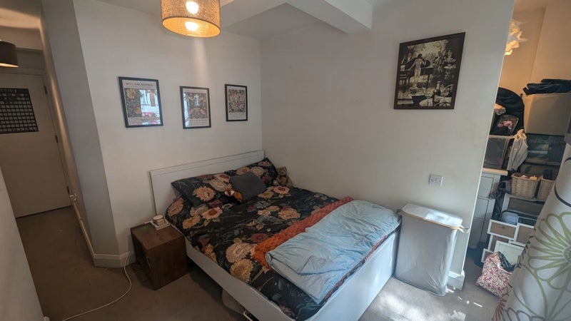 Room Fulham High Street in Greater London