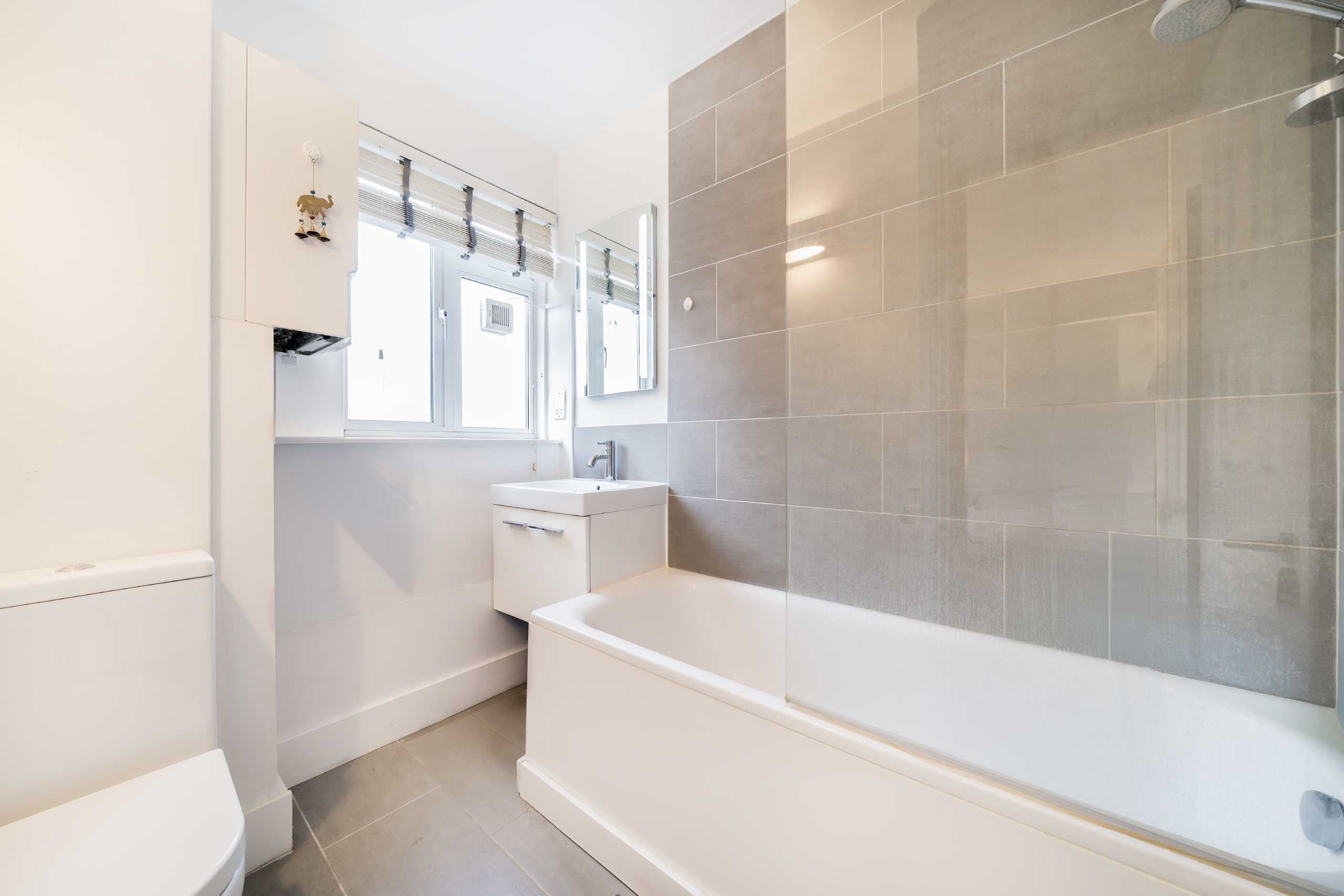 Flat Portobello Court in Greater London
