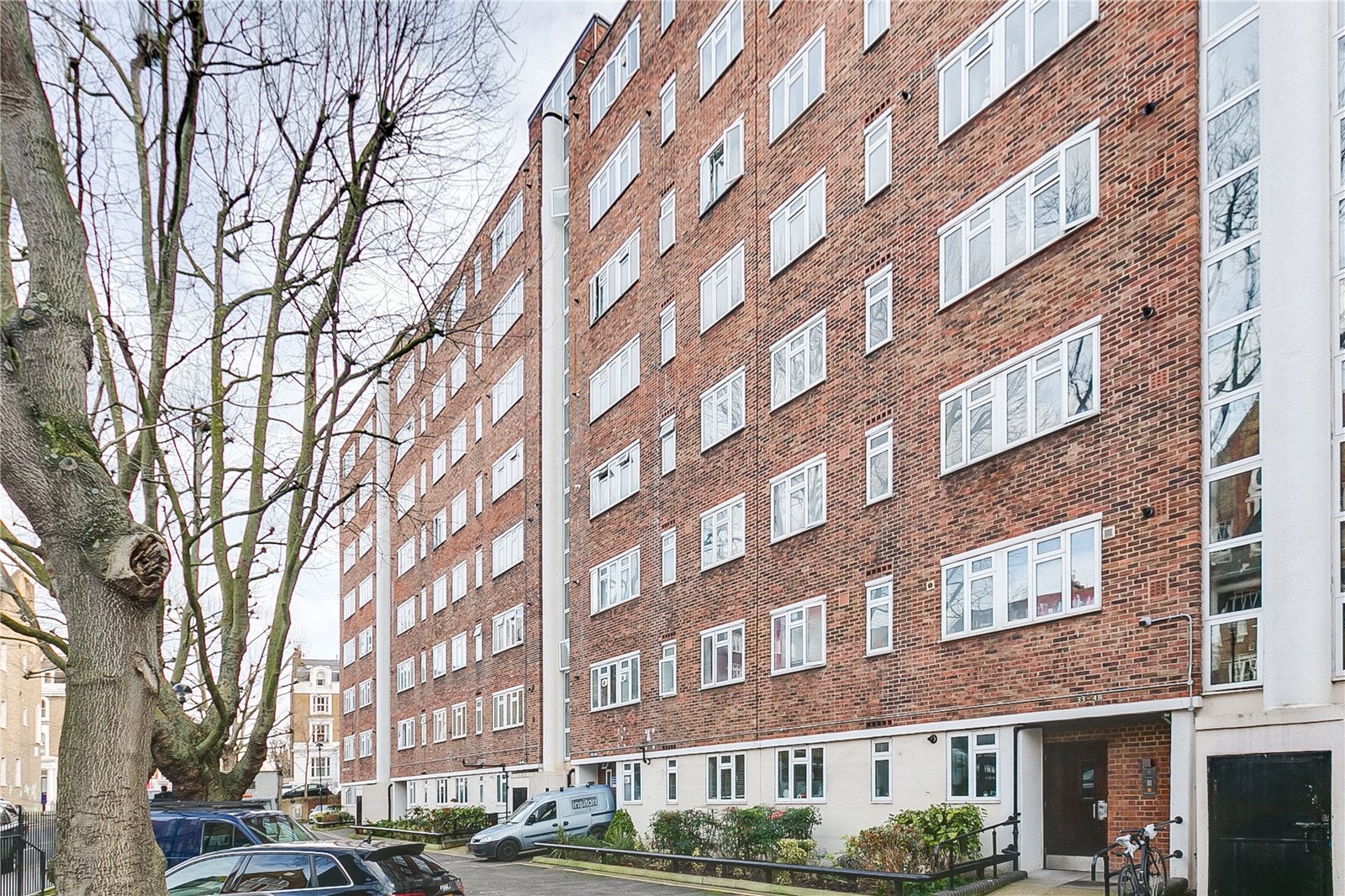 Flat Portobello Court in Greater London