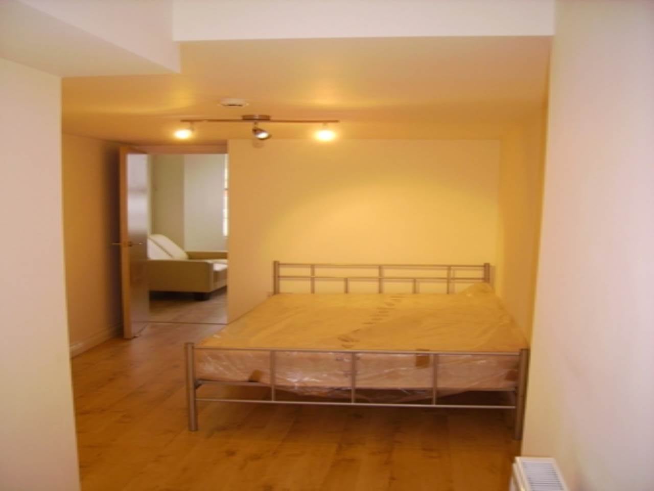 Flat Moy Road in Cardiff