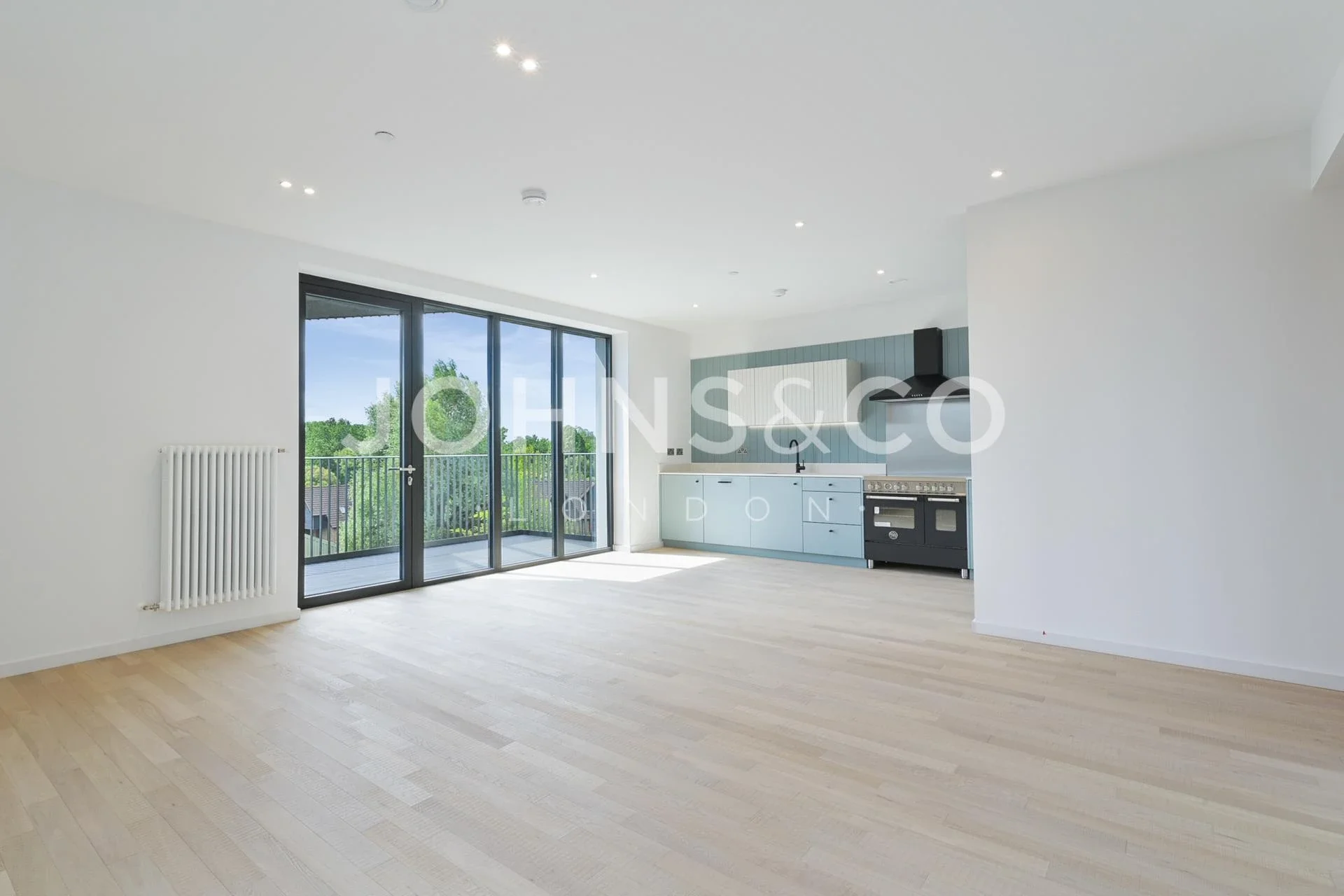 Flat Ronalds Road in Greater London
