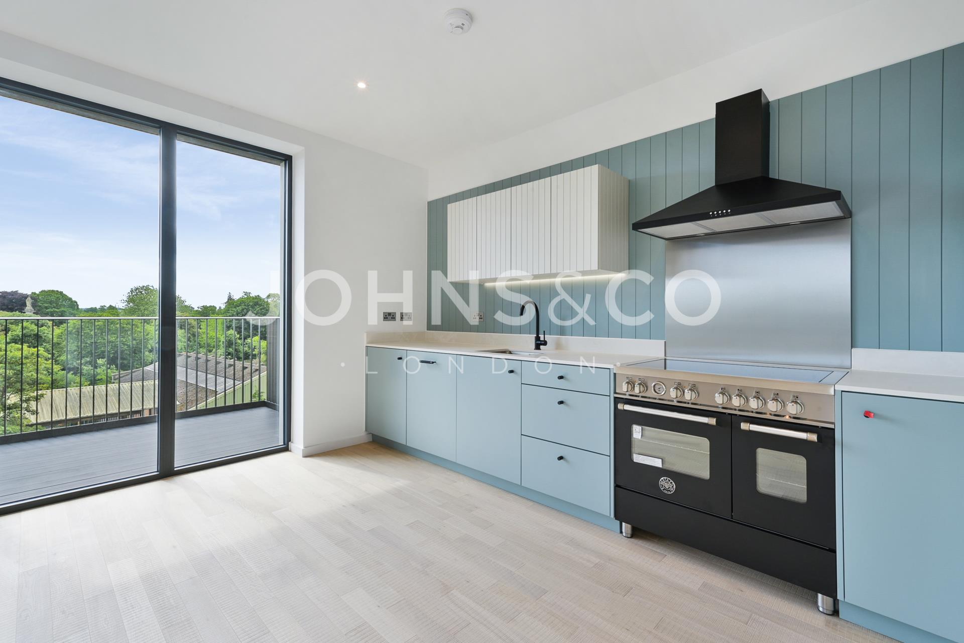 Flat Ronalds Road in Greater London