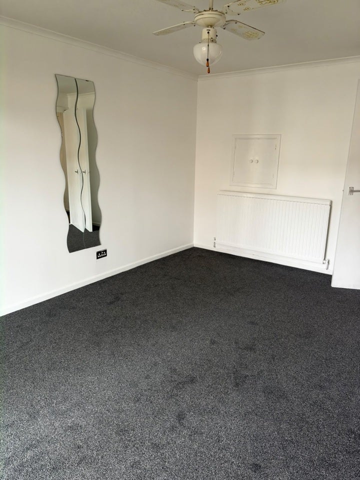 Flat Greystoke Road in Slough