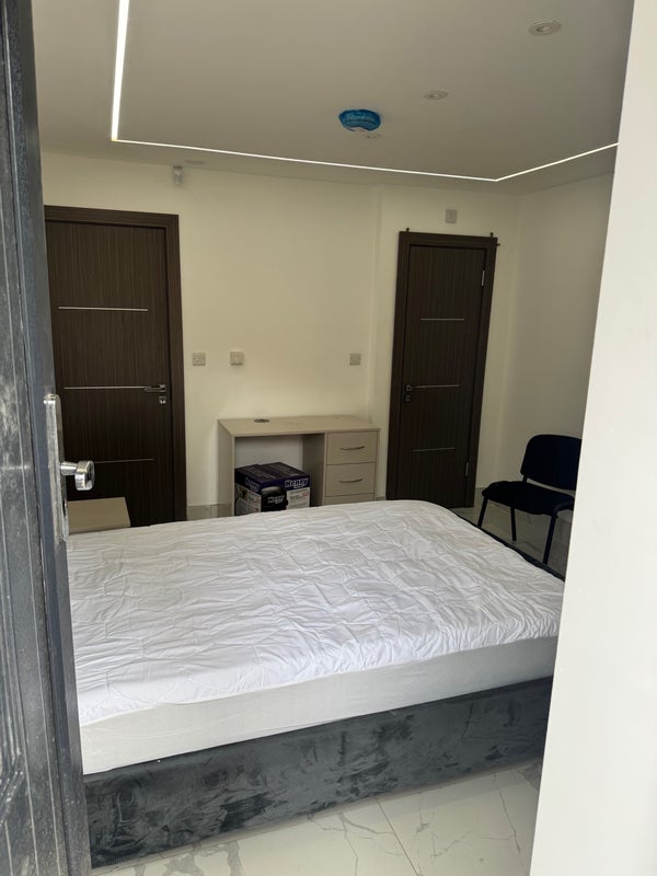 Room Heeley Road in Birmingham
