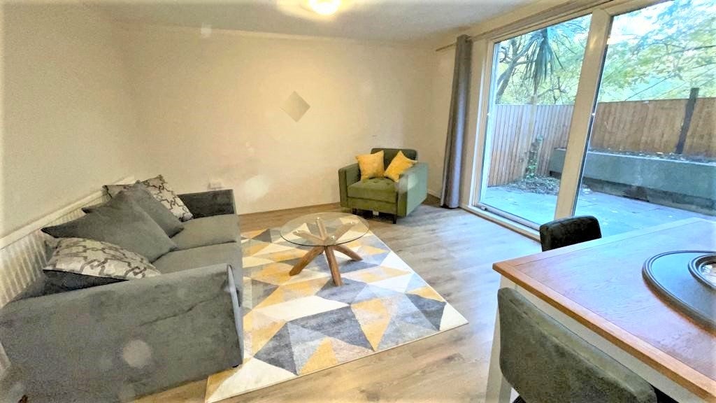 Flat Bayham Street in Greater London