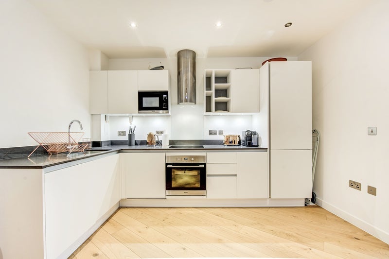 Flat Clare Street in Greater London