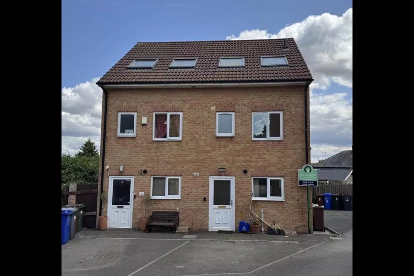 House Welland Crescent in Barnsley