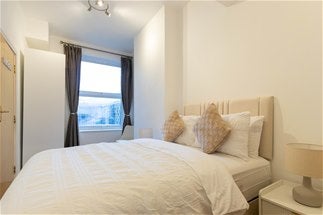 Flat Uxbridge Road in Greater London