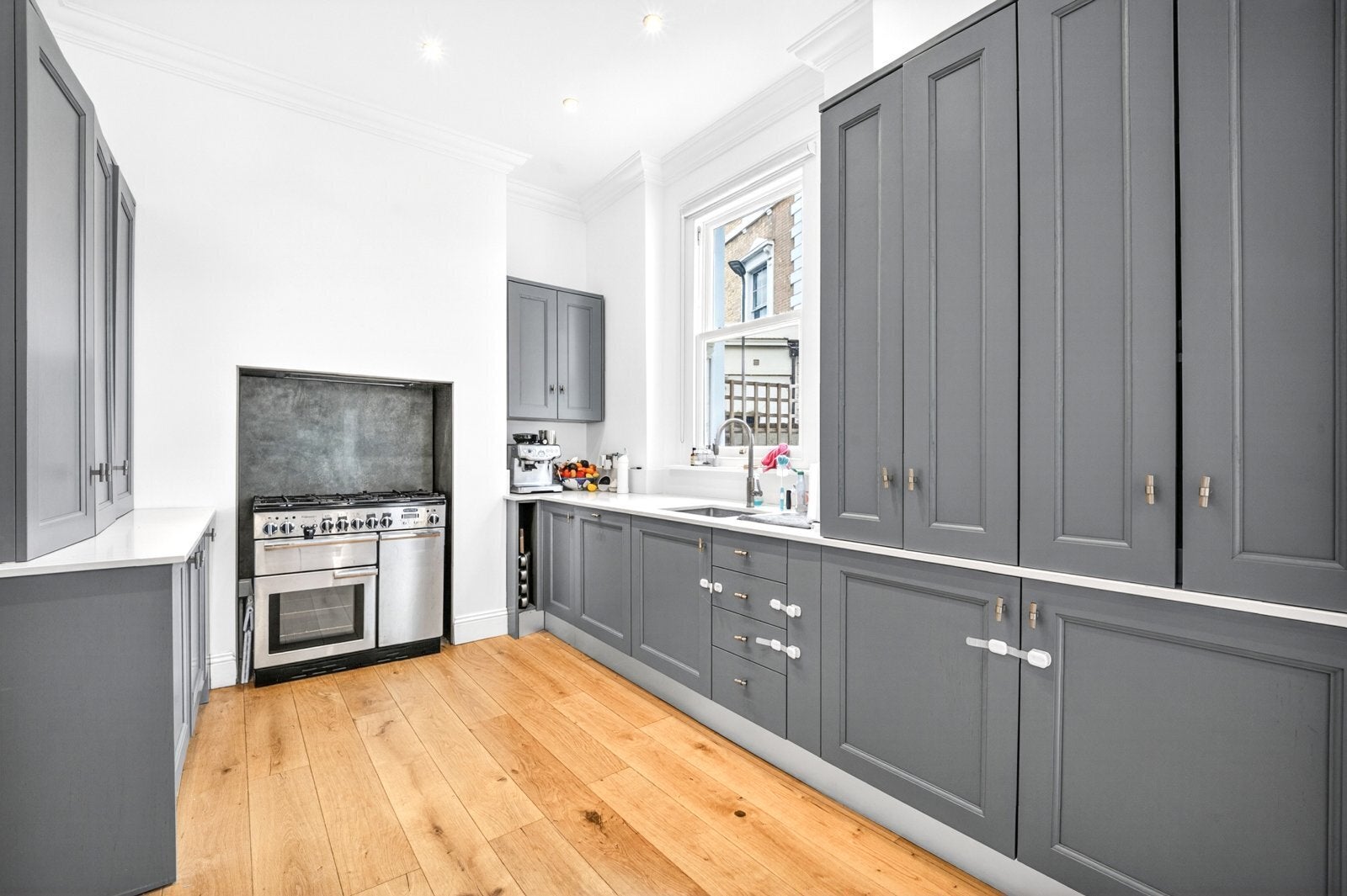 House Clissold Road in Greater London
