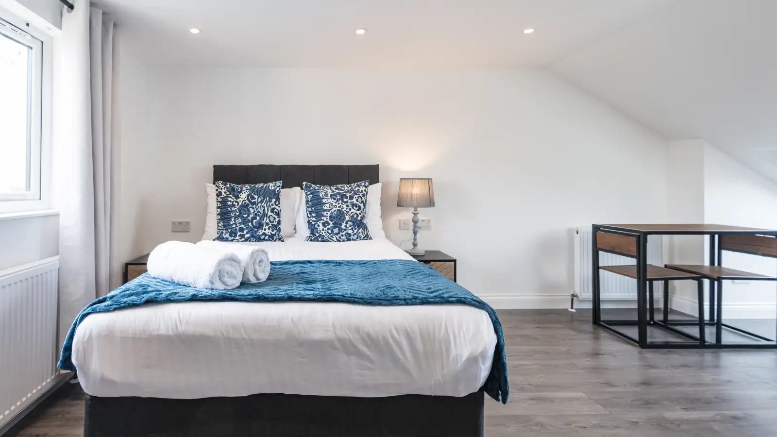 Flat Lancaster Court in Greater London