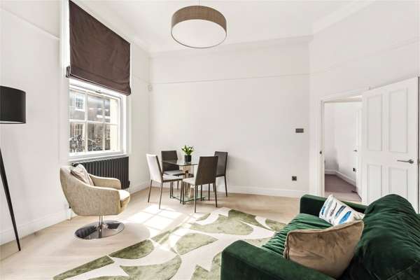 Flat Connaught Street in City of Westminster