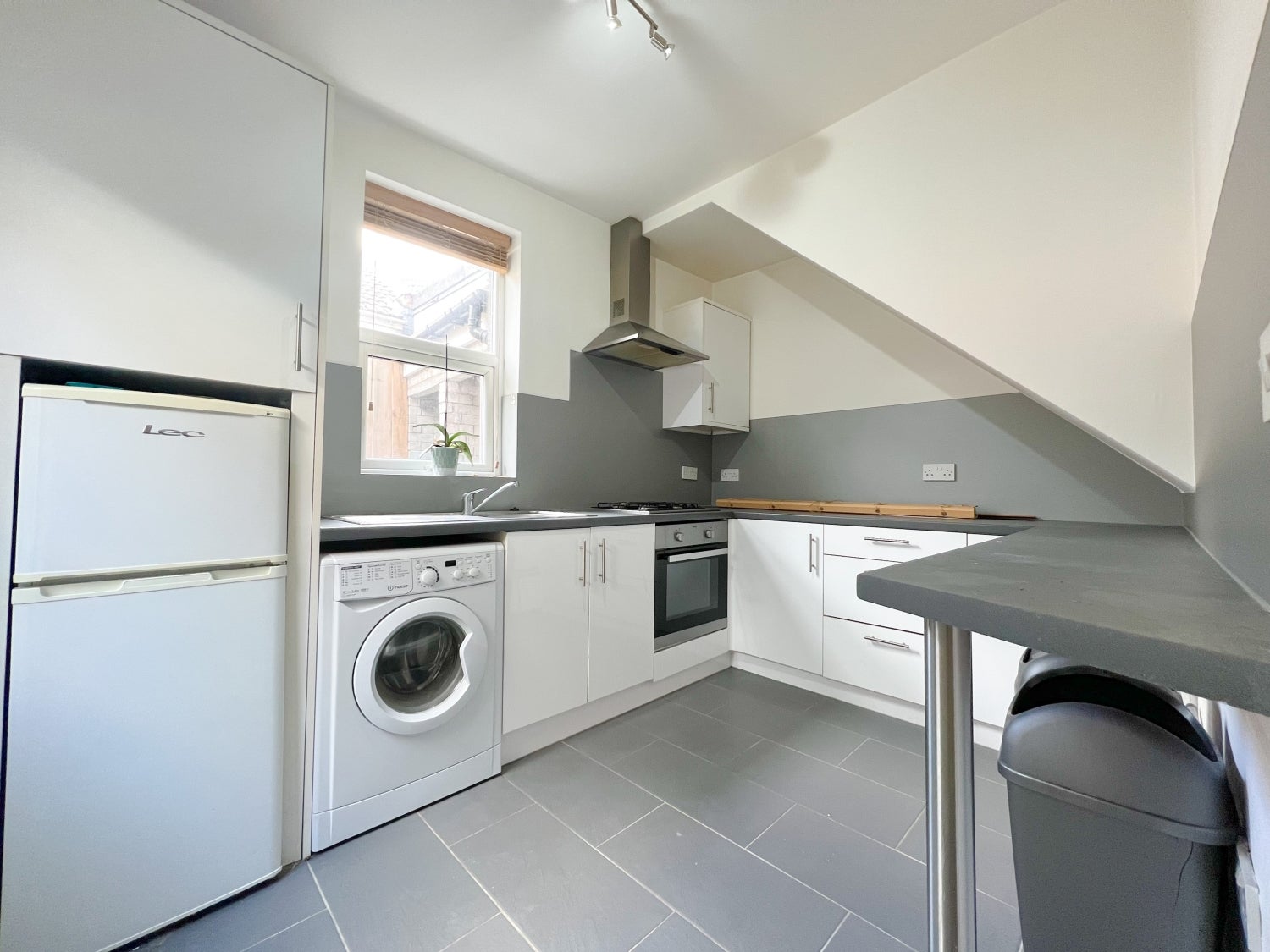 Flat Wellfield Road in Cardiff