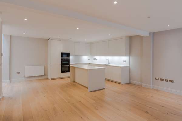 House Baker Street in City of Westminster