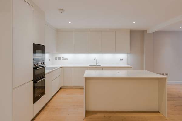 House Baker Street in City of Westminster
