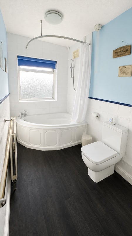 Room Duncroft Road in Birmingham