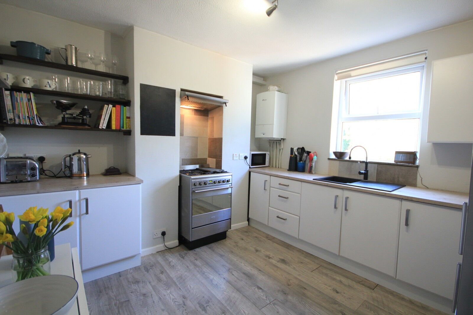 Flat Zinzan Street in Reading