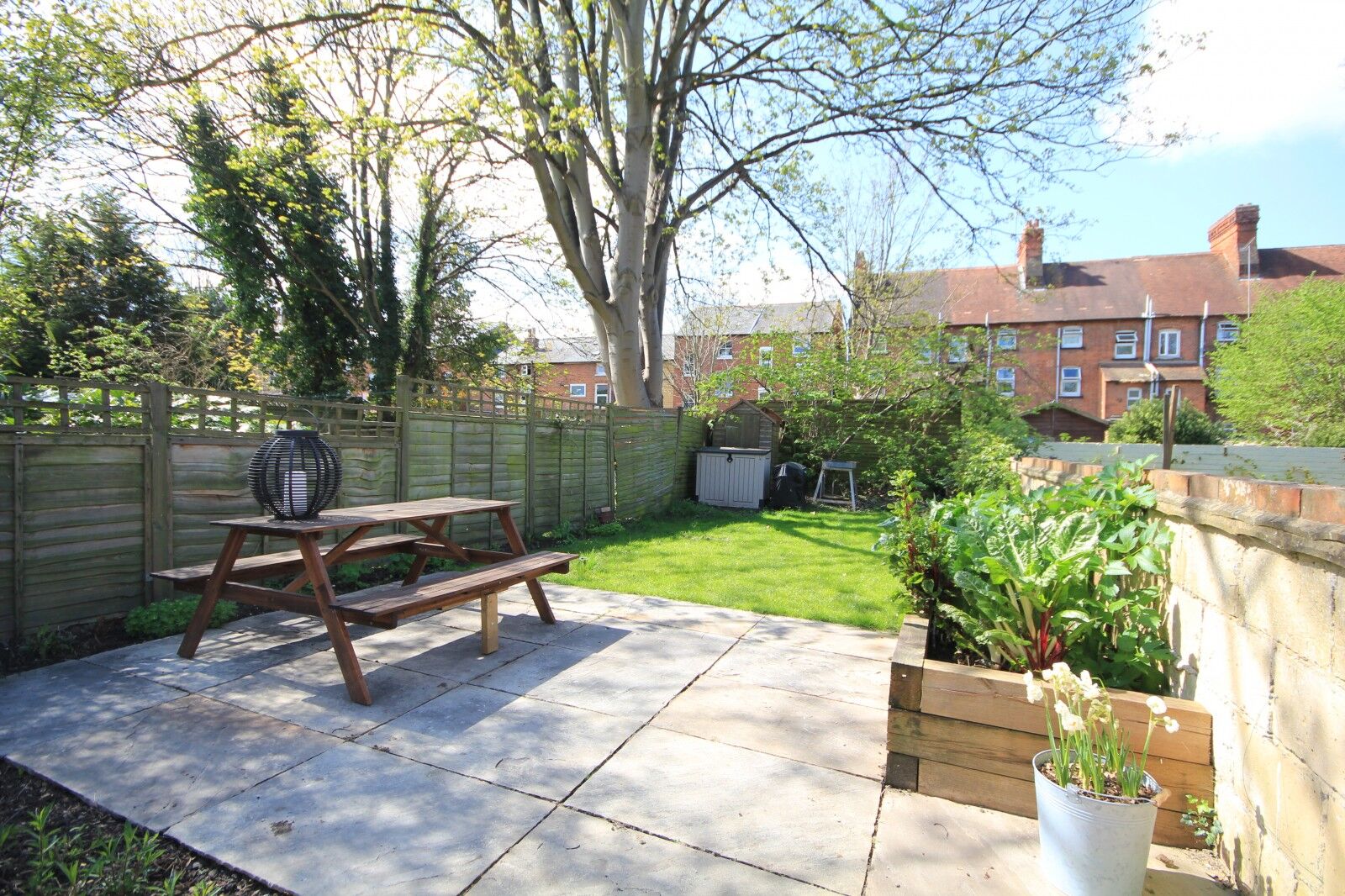 Flat Zinzan Street in Reading