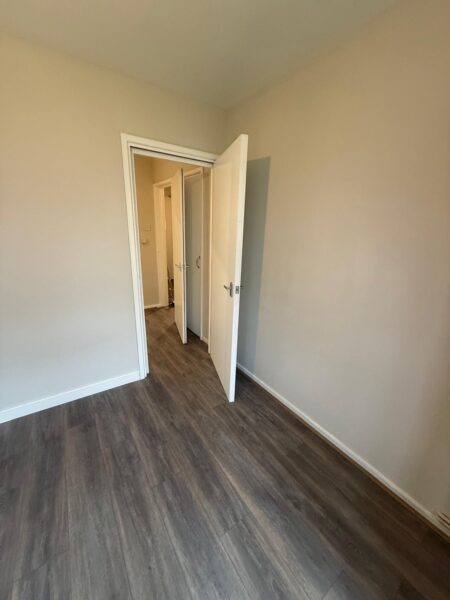 Flat Grove Road in Greater London