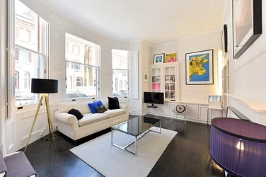 House Roland Gardens in Greater London