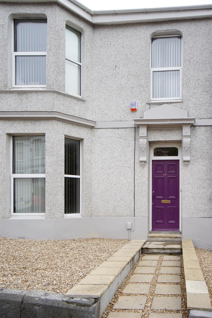 Flat Greenbank Avenue in Plymouth