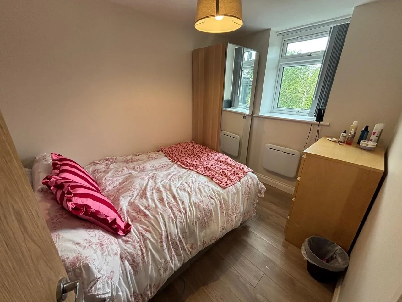 Flat Outwood Lane in Leeds