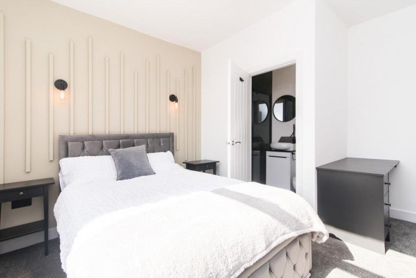 Room Elm Avenue in Gedling