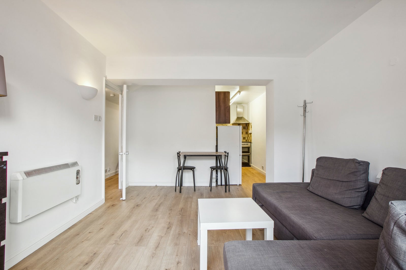 Flat Gloucester Terrace in City of Westminster