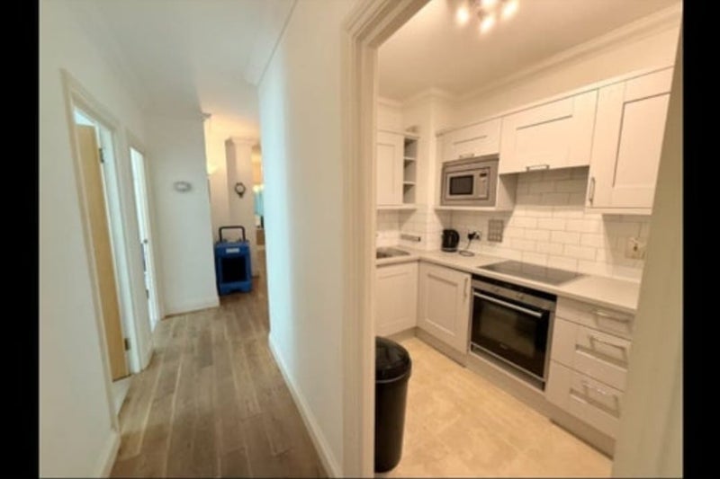Room Lanark Square in Greater London