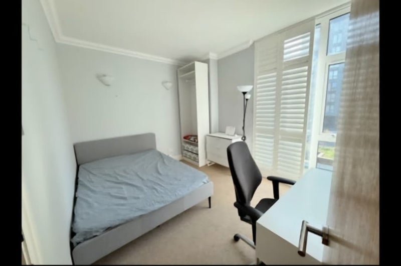 Room Lanark Square in Greater London