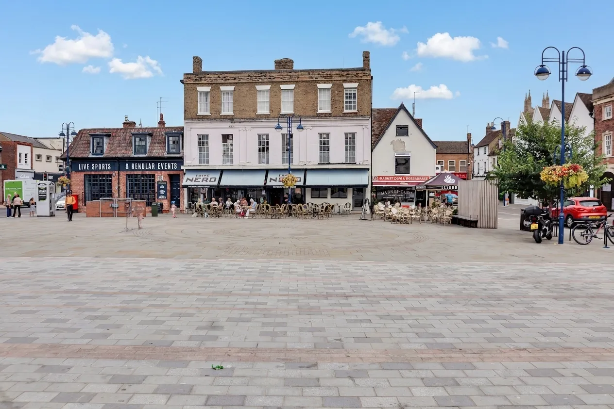 Flat Market Square in St. Neots