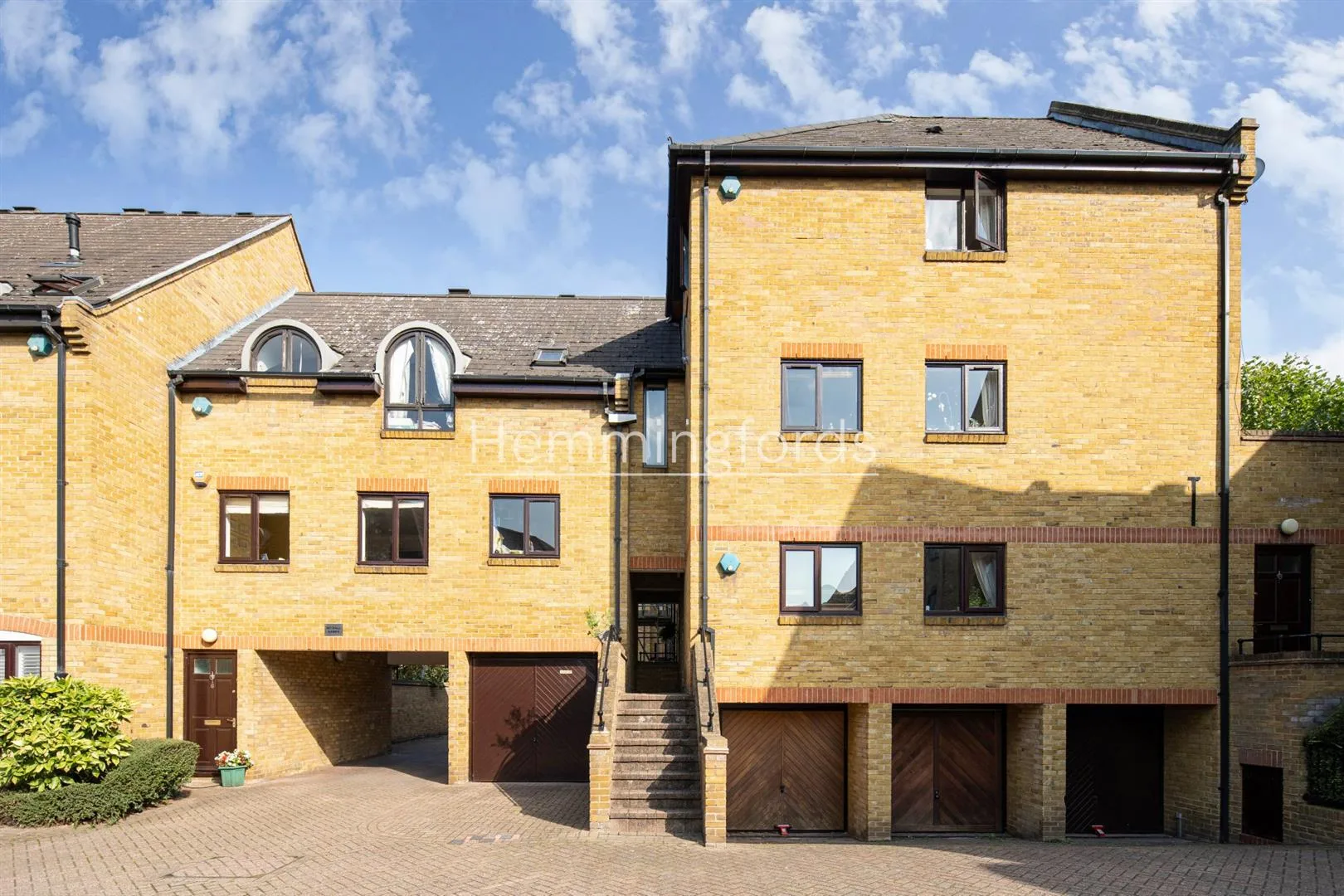 House Lime Close in Greater London