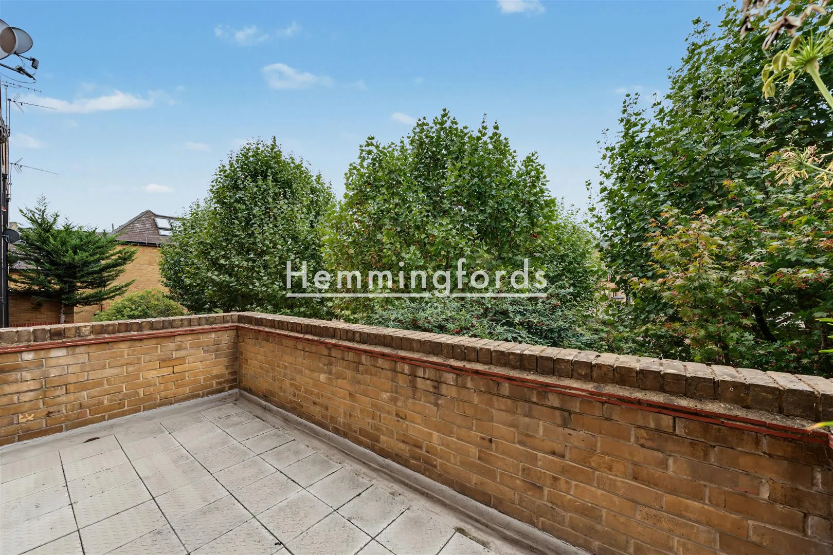 House Lime Close in Greater London