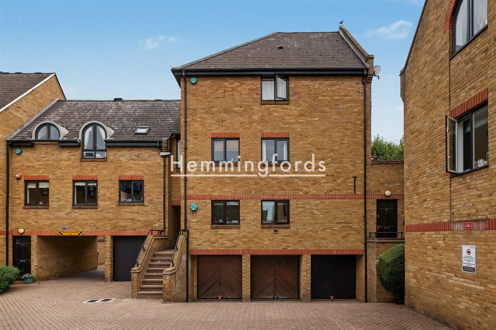 House Lime Close in Greater London
