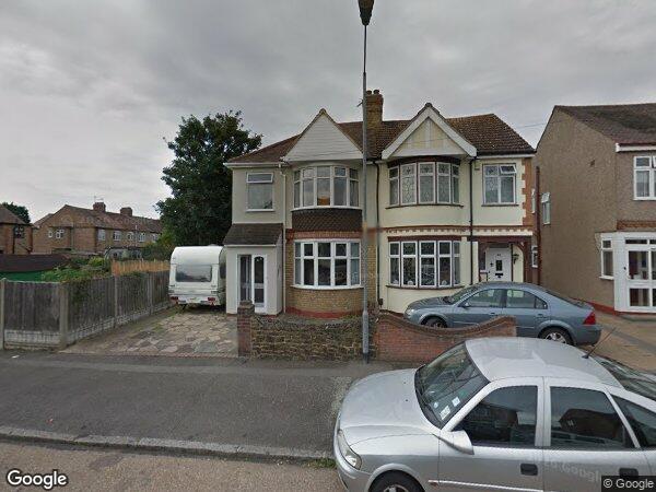 Room Philip Avenue in Greater London