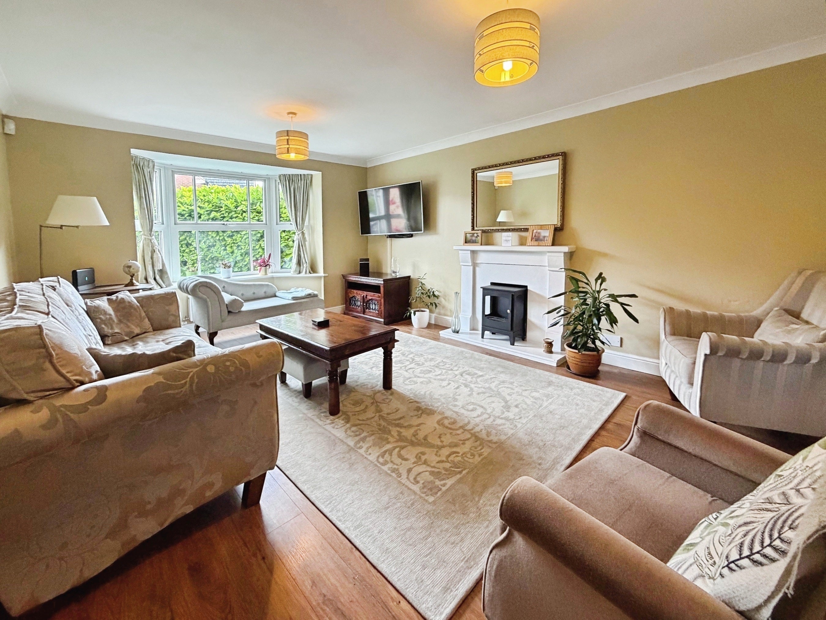 House Dexter Way in Warmington