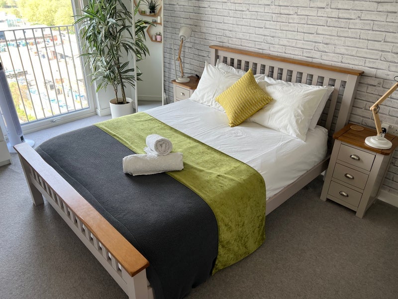 Flat Prospect Row in Greater London