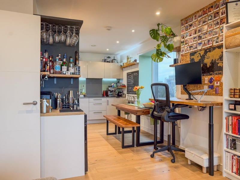 Flat Prospect Row in Greater London