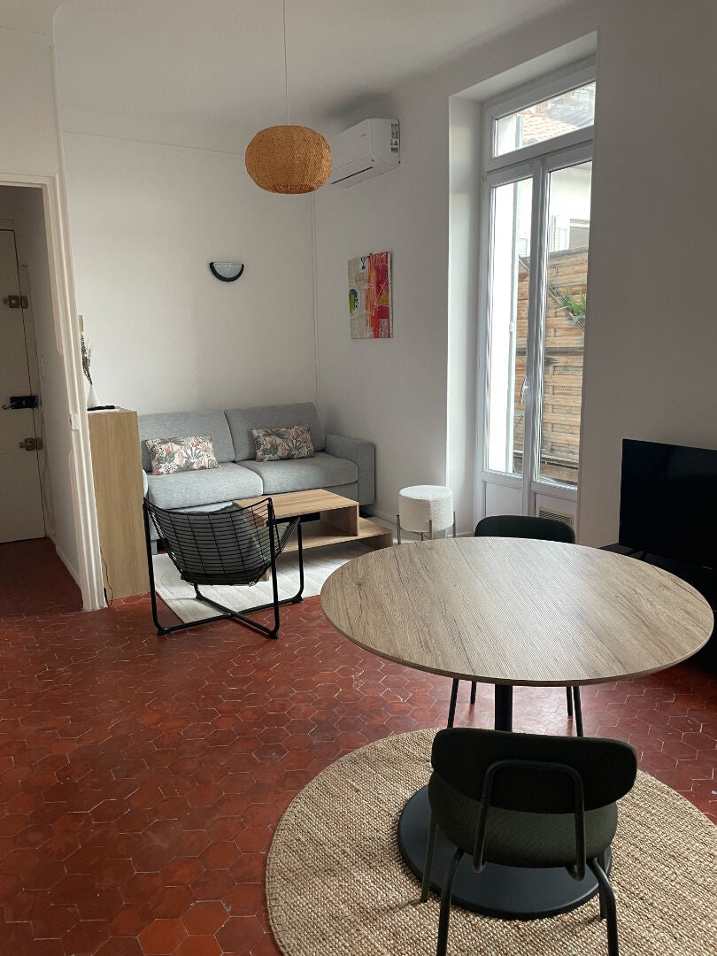 Chambre Rue Chaix à Marseille