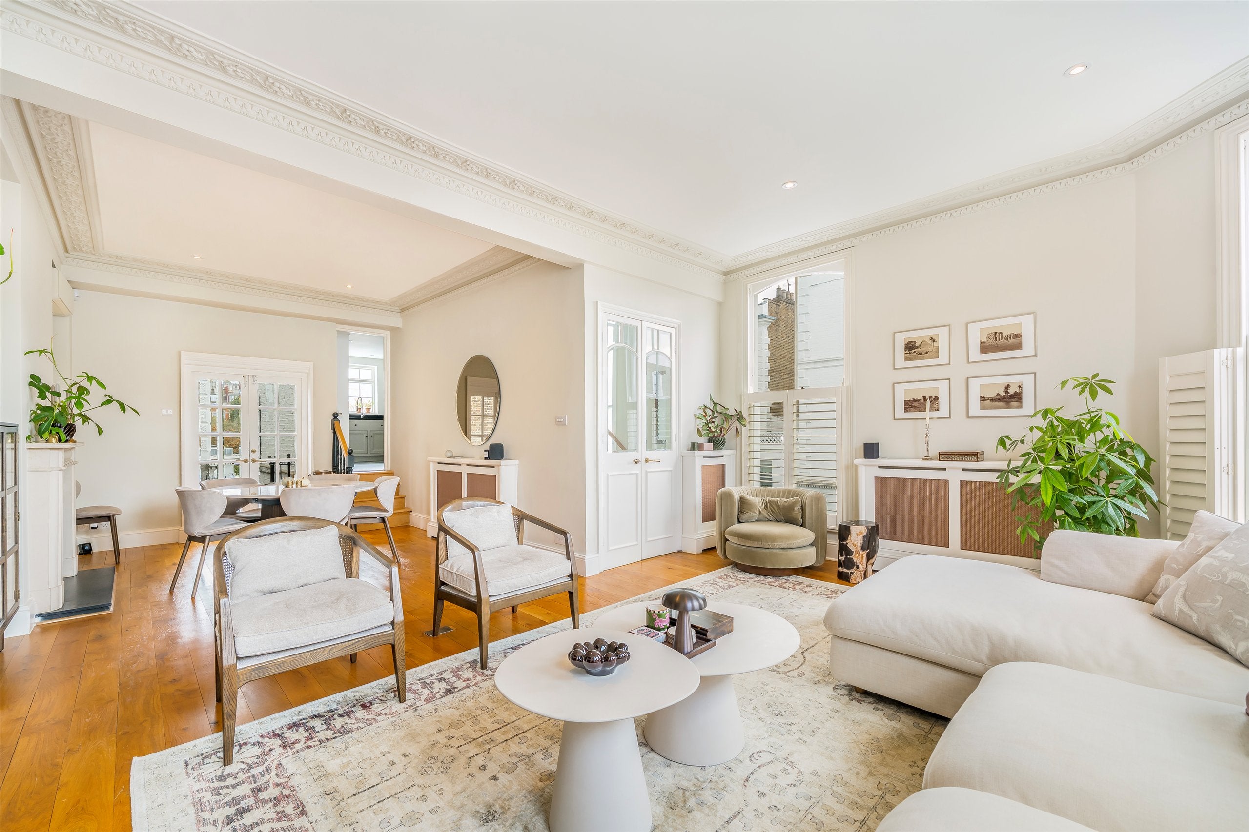 Flat Abingdon Villas in Greater London