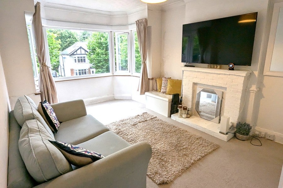 Flat Birch Walk in Woking