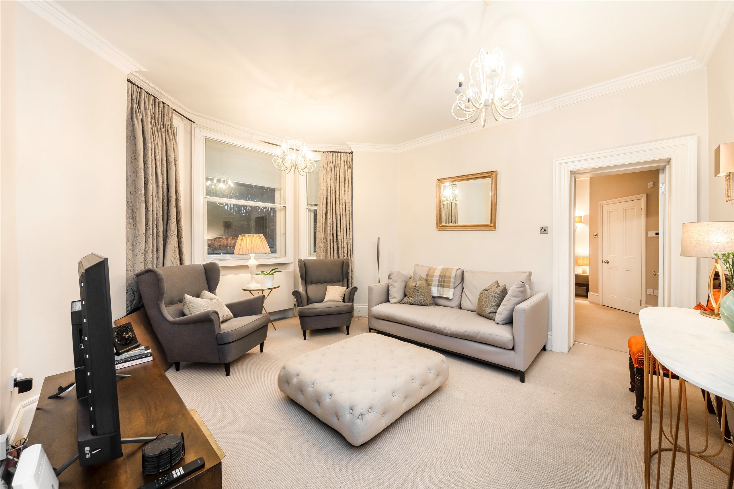 Flat Ambrosden Avenue in City of Westminster