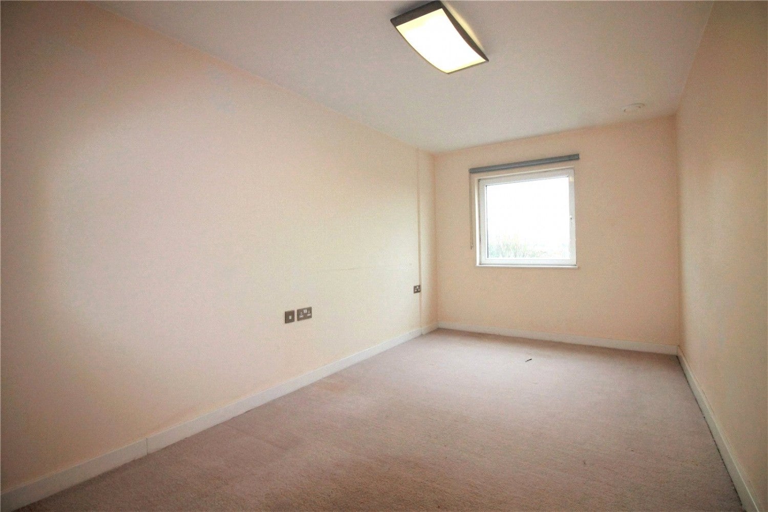 Flat The Green in Greater London