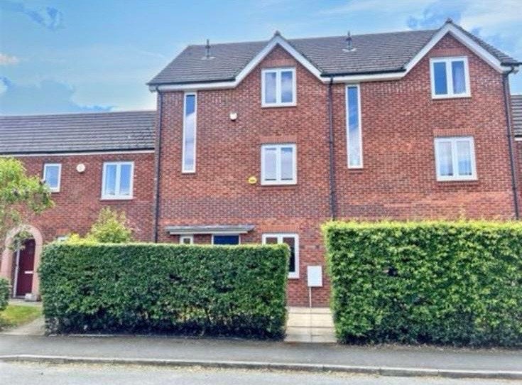 Room Riverbrook Road in Trafford