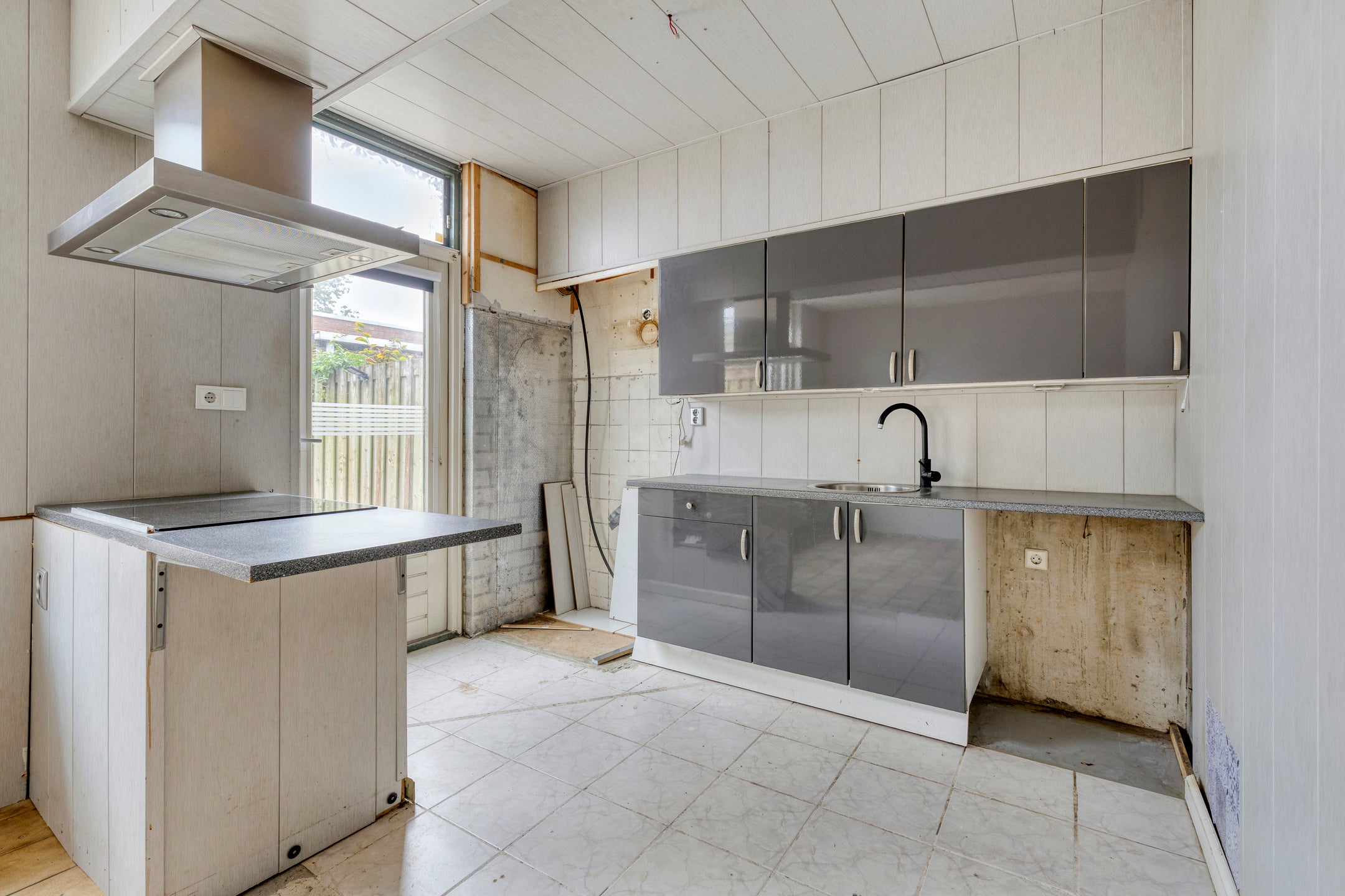 Tussenwoning te koop: Looveltlaan 90, Oss