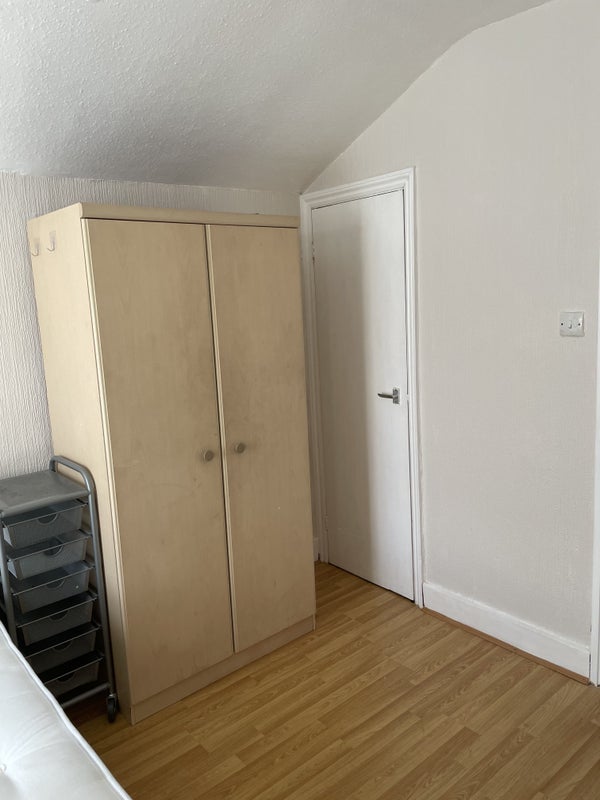 Room Etta Street in Greater London