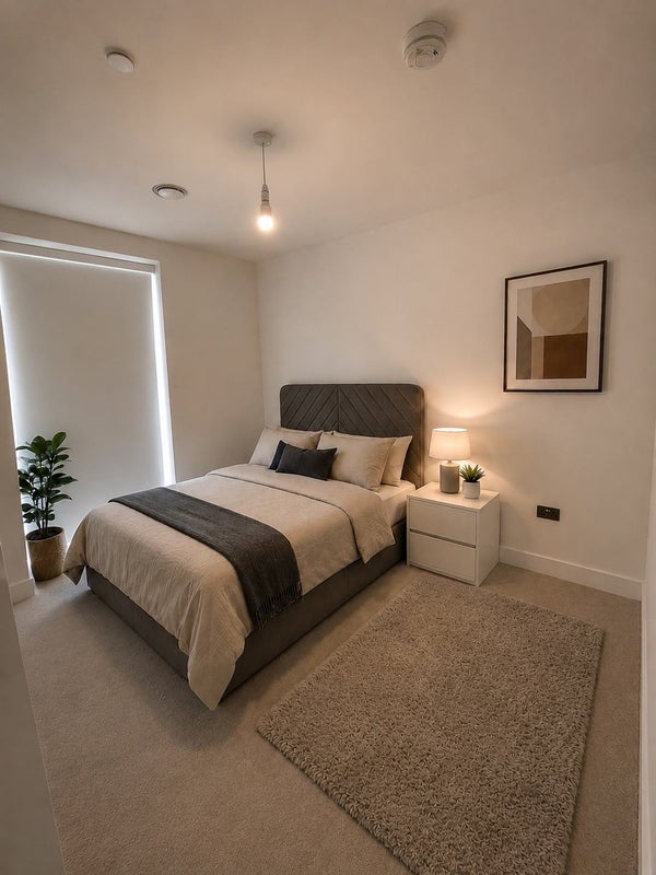 Room Norah Smyth Road in Greater London