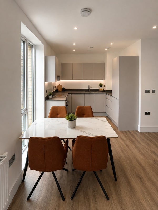 Room Norah Smyth Road in Greater London