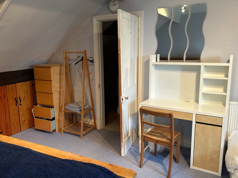 Room Bellemere Road in Metropolitan Borough of Solihull